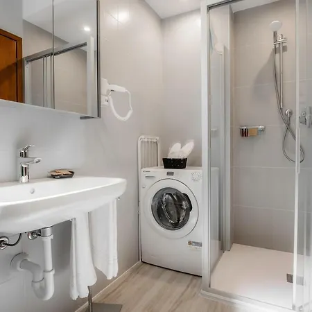 Eap 2, Apartament *